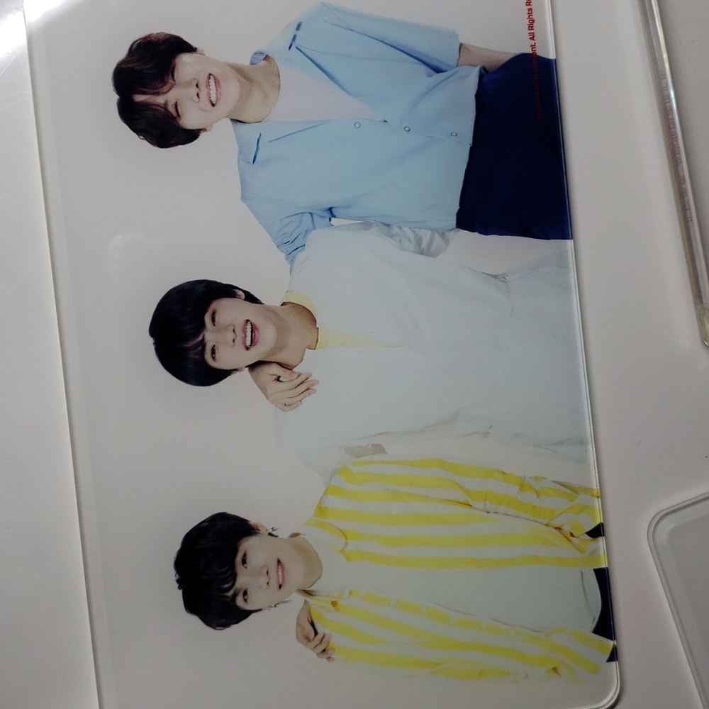 BTS Photo Frame Set - Picture 2 of 6